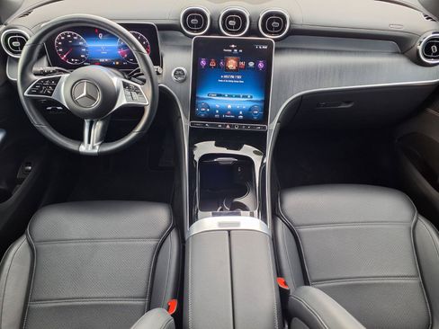 Used 2023 Mercedes-Benz GLC 300 4MATIC image 17