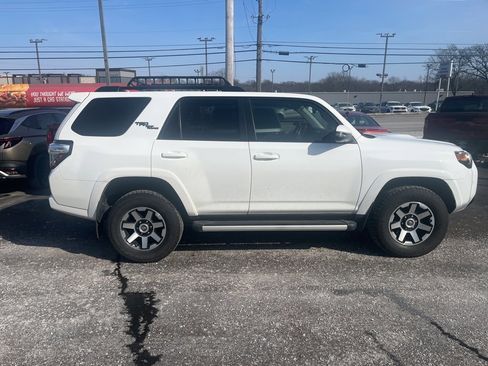 Used 2020 Toyota 4Runner TRD Off-Road Premium w/ Moonroof Package image 5