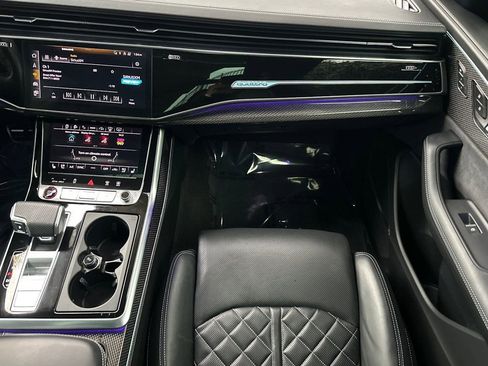 Used 2023 Audi SQ8 Prestige image 30