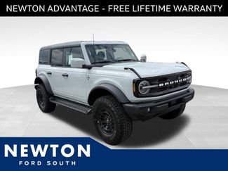 New 2026 Ford Bronco Outer Banks video 1