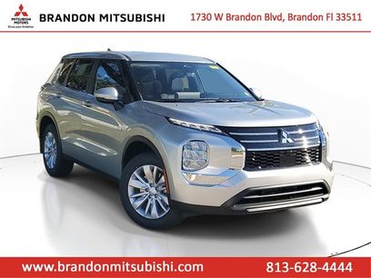 New 2025 Mitsubishi Outlander ES
