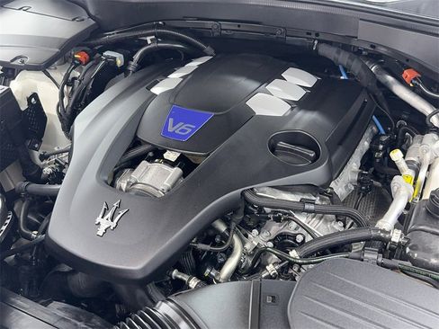 Used 2021 Maserati Levante S GranSport image 58