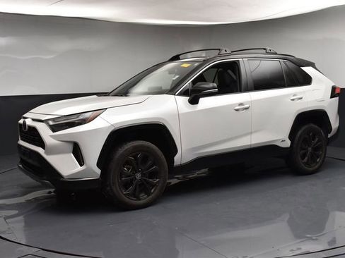 Used 2023 Toyota RAV4 XSE w/ XSE Grade Weather Package AWD/4WD image 4