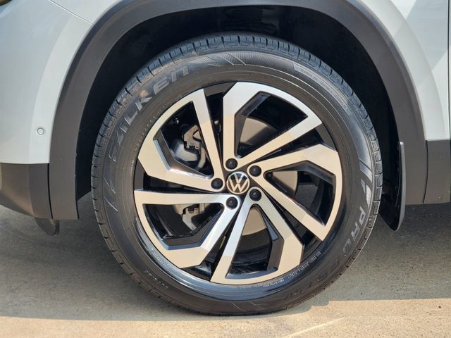 Used 2021 Volkswagen Atlas SEL Premium AWD/4WD image 10