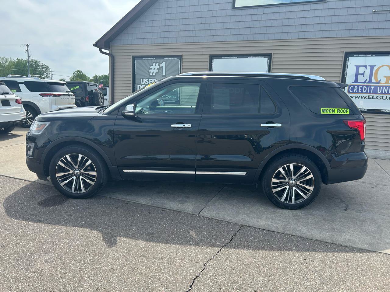 Used 2016 Ford Explorer Platinum AWD/4WD image 8