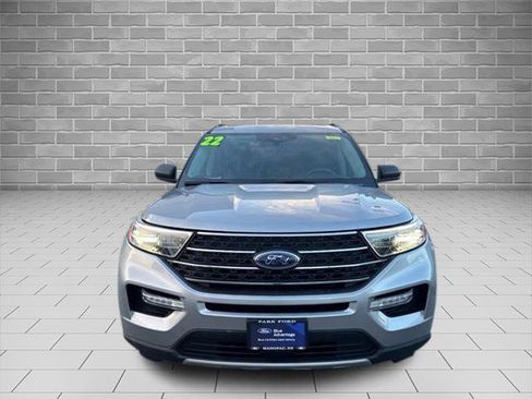 Certified 2022 Ford Explorer XLT w/ Equipment Group 202A image 2