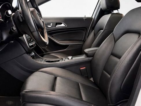 Used 2020 Mercedes-Benz GLA 250 4MATIC image 13