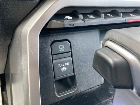 Used 2022 Toyota Tundra Platinum image 43