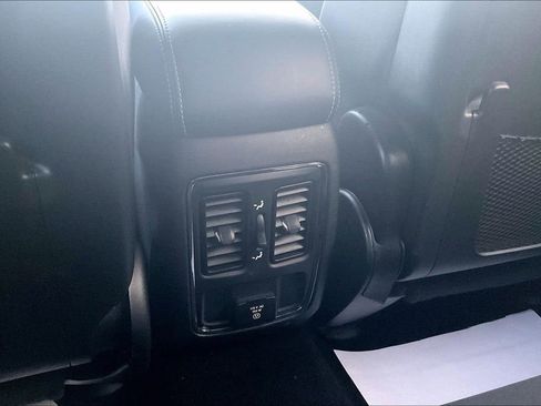 Used 2021 Jeep Grand Cherokee Freedom Edition image 30