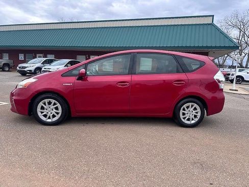 Used 2013 Toyota Prius V Two image 3