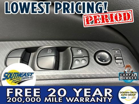 Used 2025 Nissan Altima 2.5 SV image 12