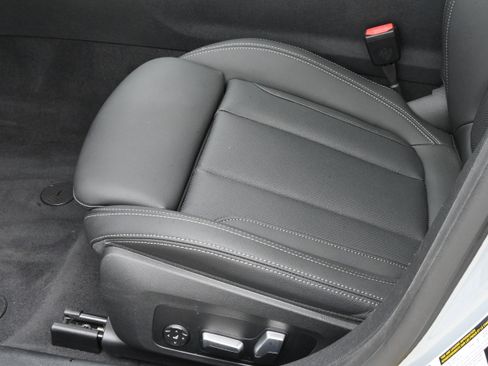 Certified 2024 BMW i4 eDrive40 w/ M Sport Package RWD image 31