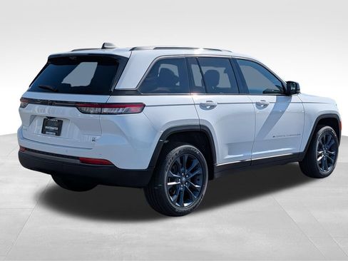 New 2026 Jeep Grand Cherokee Limited AWD/4WD image 2