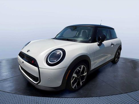 Certified 2025 MINI Cooper S FWD image 3