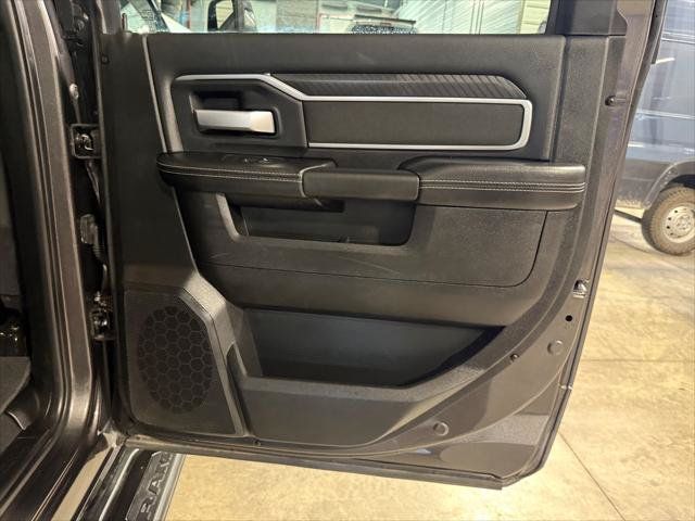 Certified 2025 RAM 2500 Big Horn AWD/4WD image 14