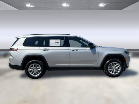 New 2025 Jeep Grand Cherokee L Laredo w/ Luxury Tech Group I image 8