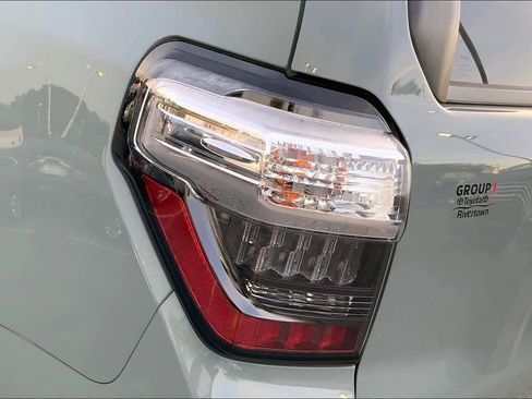 Used 2023 Toyota 4Runner TRD Off-Road Premium w/ Moonroof Package AWD/4WD image 27