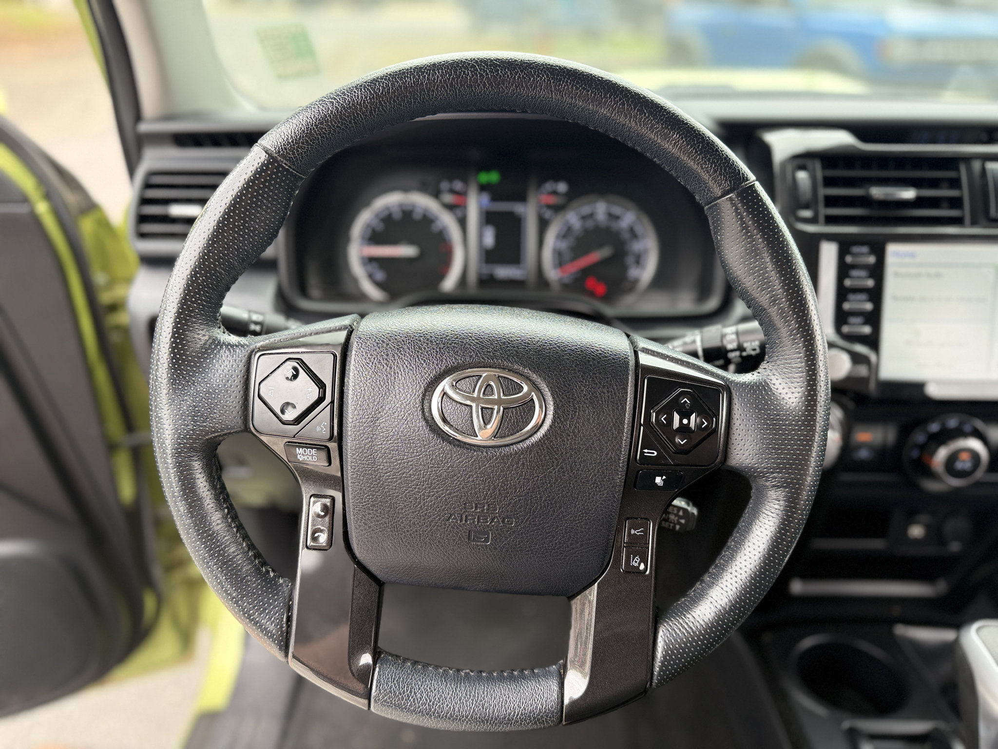 Used 2023 Toyota 4Runner TRD Off-Road Premium AWD/4WD image 33