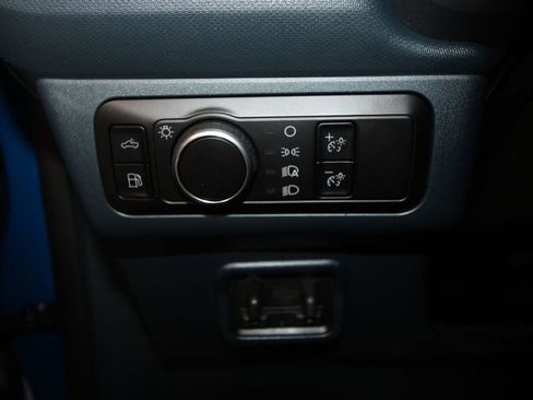 Used 2025 Ford Maverick Lariat w/ 4K Tow Package image 9