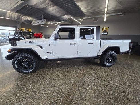 New 2026 Jeep Gladiator Willys image 6
