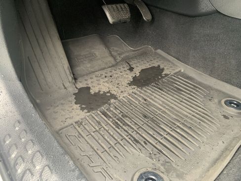 Used 2020 Toyota C-HR LE image 17