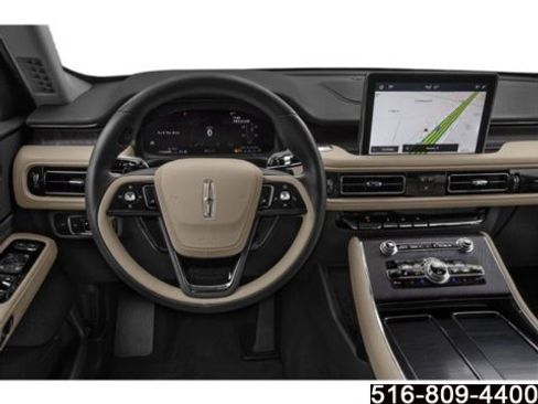 Used 2022 Lincoln Aviator AWD w/ Premium Package image 8