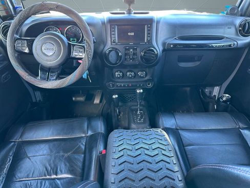 Used 2012 Jeep Wrangler Altitude image 12