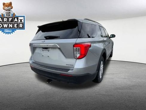 Used 2023 Ford Explorer XLT image 9