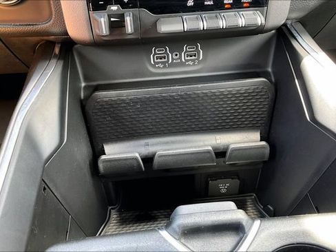 Used 2022 RAM 1500 Laramie w/ Sport Appearance Package AWD/4WD image 17