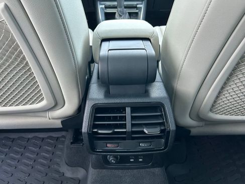 Used 2024 Audi Q3 2.0T Premium Plus w/ Premium Plus Package image 63