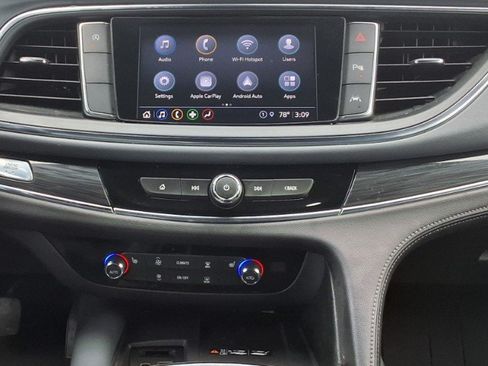 Used 2023 Buick Enclave Essence FWD image 19