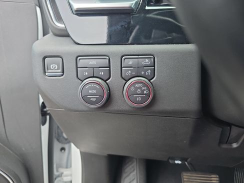 Used 2024 Chevrolet Silverado 1500 RST w/ Redline Edition AWD/4WD image 26