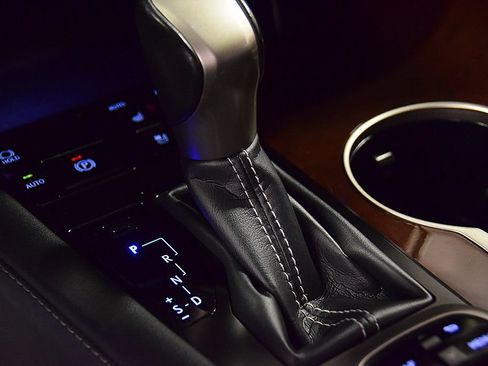 Used 2019 Lexus RX 350 AWD w/ Navigation Package image 23