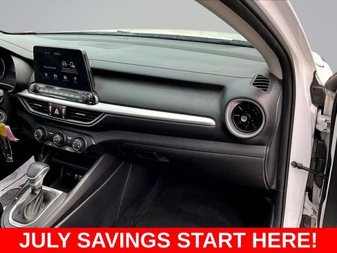 Used 2021 Kia Forte LXS FWD image 25