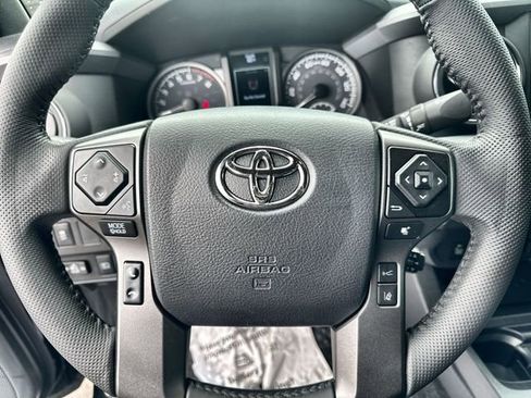 Used 2023 Toyota Tacoma TRD Sport w/ Technology Package image 23