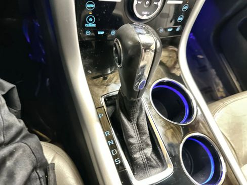 Used 2013 Ford Edge Limited FWD image 22