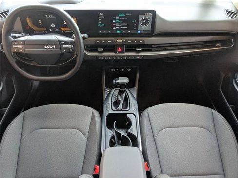 Used 2025 Kia K4 FWD image 17