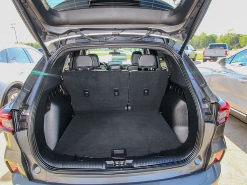 Used 2024 Ford Escape ST-Line w/ Tech Pack #1 AWD/4WD image 5
