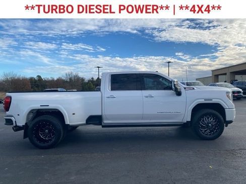 Used 2022 GMC Sierra 3500 Denali w/ Denali Ultimate Package image 10