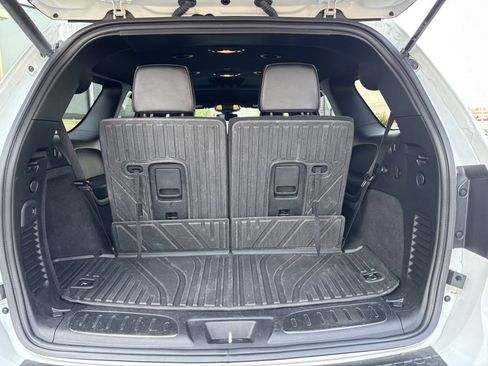 Used 2022 Dodge Durango R/T w/ Tow 'N Go Group AWD/4WD image 22