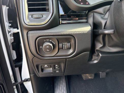 New 2026 RAM 1500 Limited AWD/4WD image 17