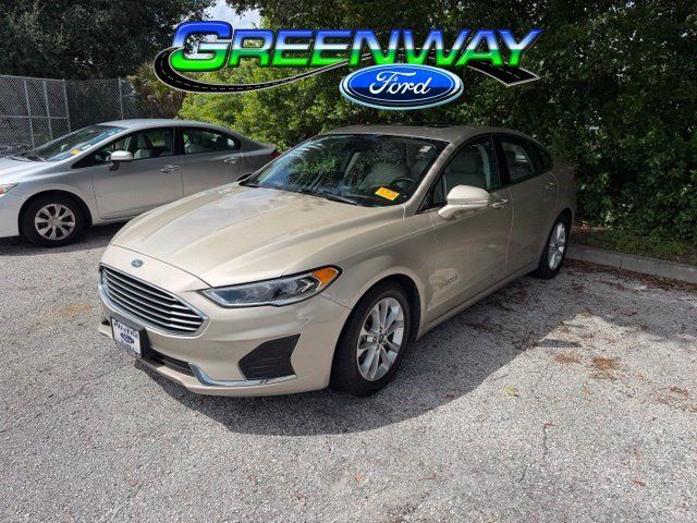 Used 2019 Ford Fusion SEL FWD image 1