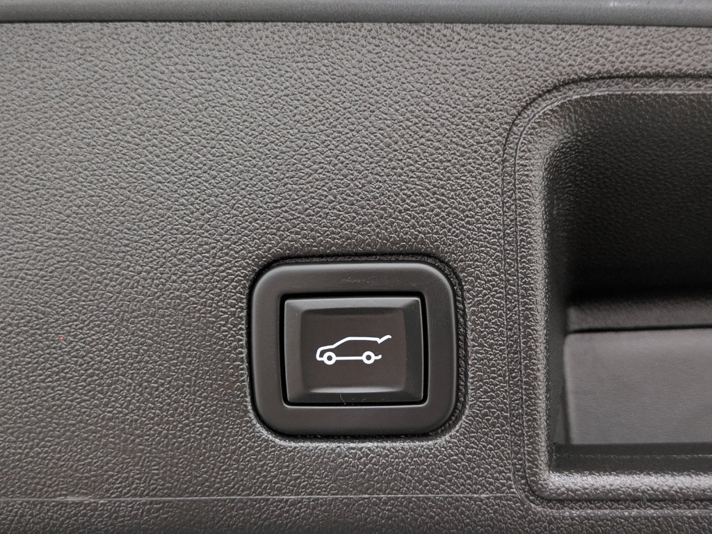 Used 2023 GMC Terrain SLE w/ Driver Convenience Package AWD/4WD image 18