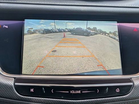 Used 2017 Cadillac XT5 FWD image 22