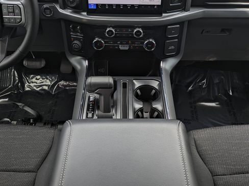 New 2025 Ford F150 XLT w/ Equipment Group 302A MID image 32