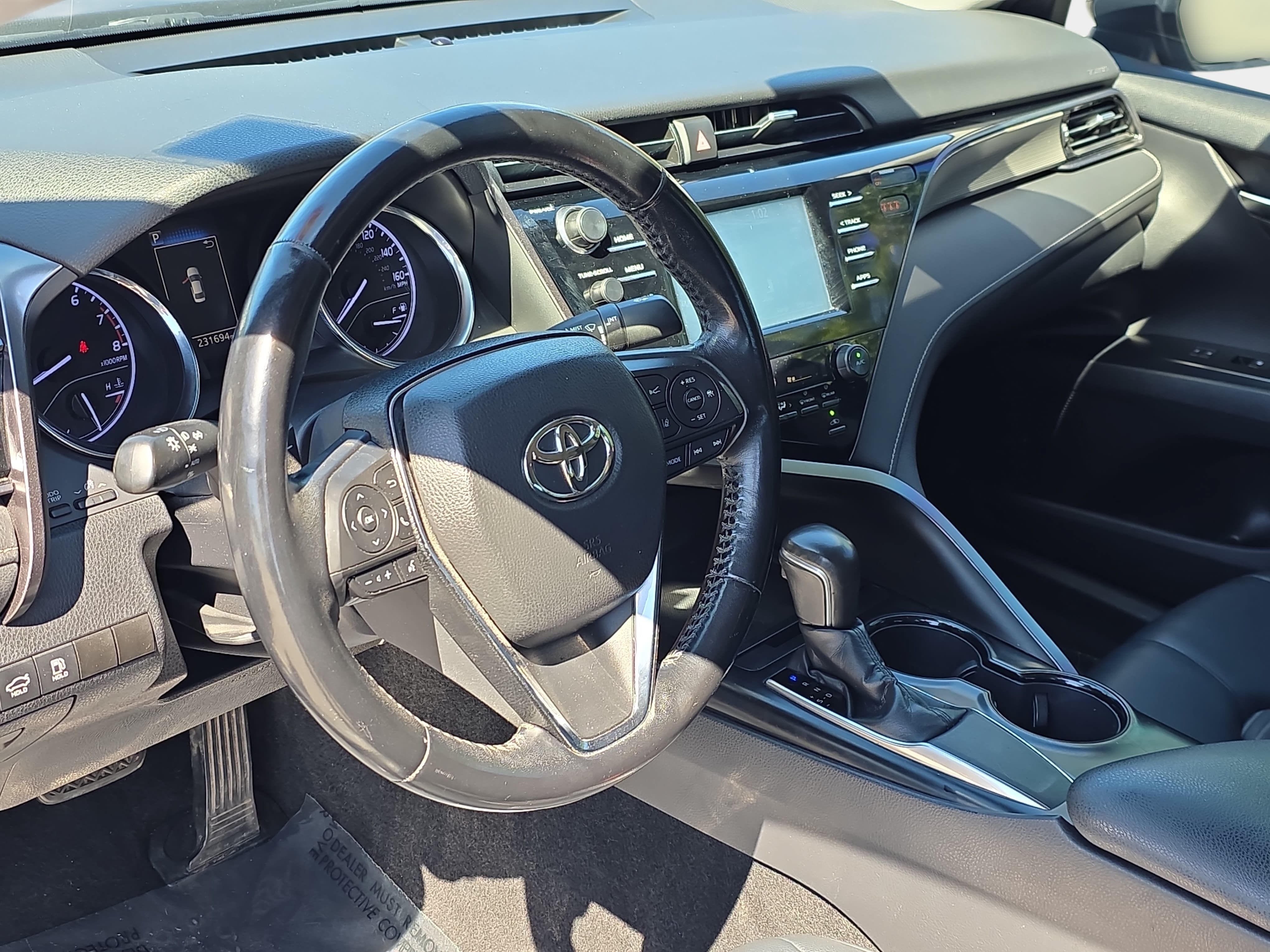 Used 2019 Toyota Camry SE FWD image 13