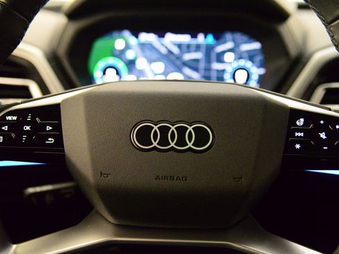 Certified 2023 Audi Q4 e-tron Premium Plus w/ Premium Plus image 28