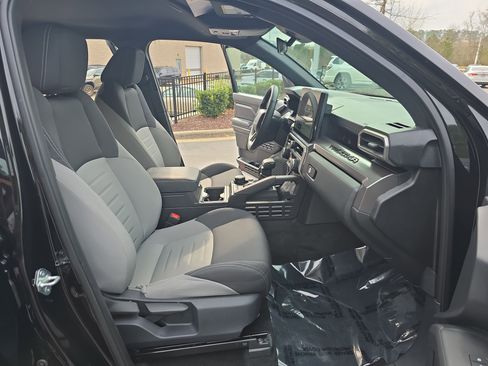 Used 2024 Toyota Tacoma TRD Sport image 10