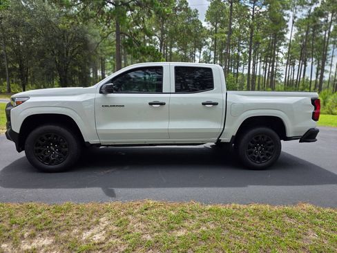 New 2026 Chevrolet Colorado W/T w/ WT Custom Package RWD image 2