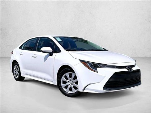 Used 2024 Toyota Corolla LE FWD image 12